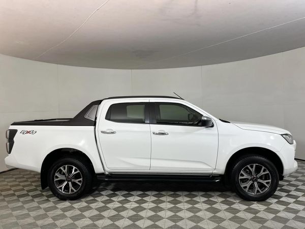 2023-Isuzu-D-Max-30-DDI-LSE-4x4-Auto-Double-Cab image:16