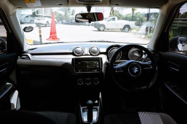 2022-Suzuki-Swift-12-GLX-Auto image:12