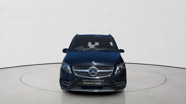2023-Mercedes-Benz-V-Class-V-300d-Exclusive image:1