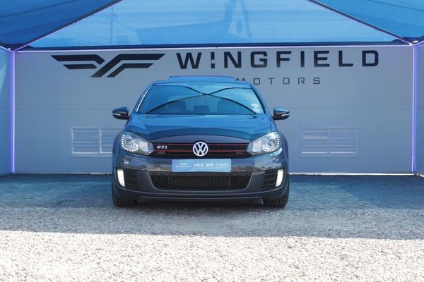 2012-Volkswagen-Golf-VI-GTI-20-TSI-Auto image:1