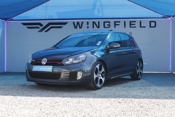 2012-Volkswagen-Golf-VI-GTI-20-TSI-Auto image:2