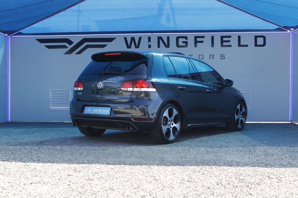 2012-Volkswagen-Golf-VI-GTI-20-TSI-Auto image:3