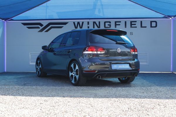 2012-Volkswagen-Golf-VI-GTI-20-TSI-Auto image:5