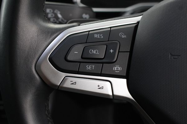 2023-Volkswagen-Taigo-10-TSI-Style-Auto image:4