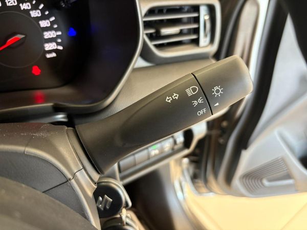 2026-Suzuki-Swift-12-GL image:7