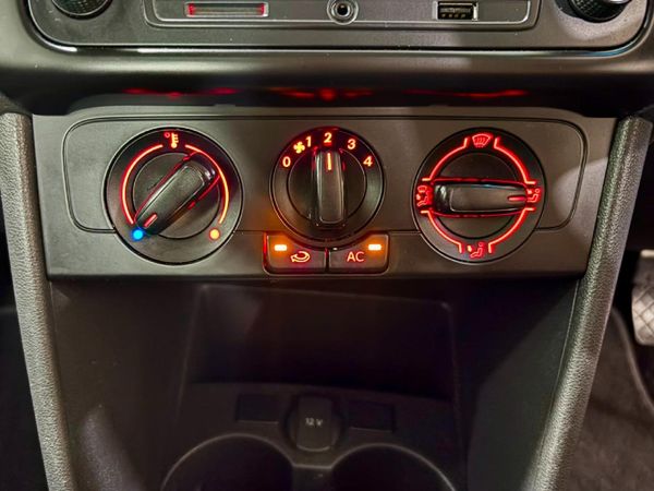 2020-Volkswagen-Polo-Vivo-14-Trendline-5-dr image:5