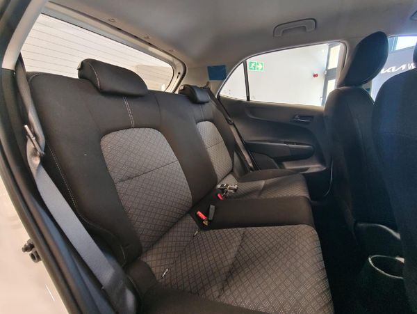 2026-Kia-Picanto-10-LX-Auto image:15