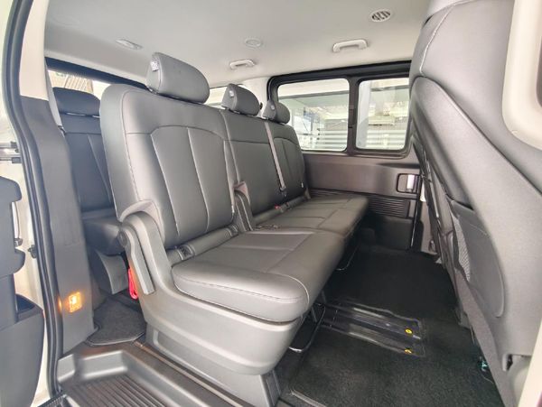 2026-Hyundai-Staria-22d-Elite-Auto image:9