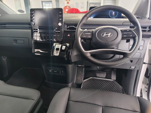 2026-Hyundai-Staria-22d-Elite-Auto image:13