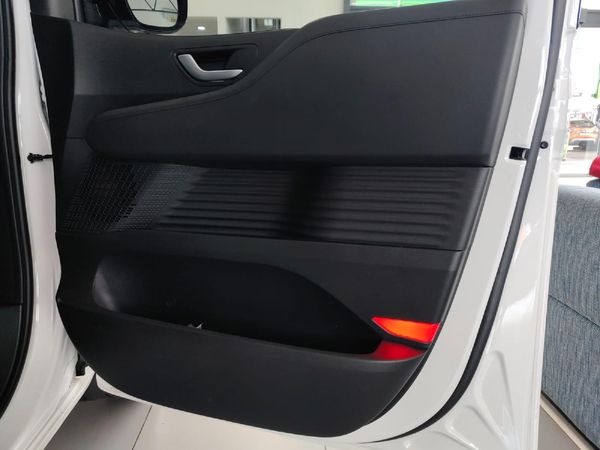 2026-Hyundai-Staria-22d-Elite-Auto image:7