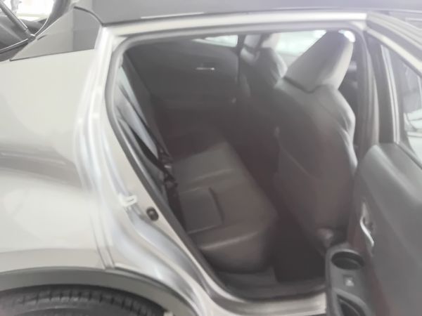 2019-Toyota-C-HR-12T-Luxury-Auto image:7