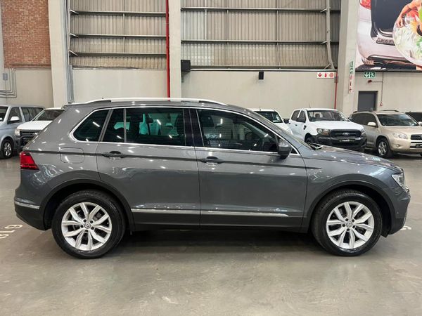 2018-Volkswagen-Tiguan-20-TDI-Highline-4Motion-Auto image:7