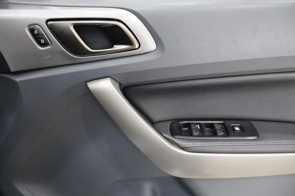 2018-Ford-Everest-22-TDCi-XLT-Auto image:23
