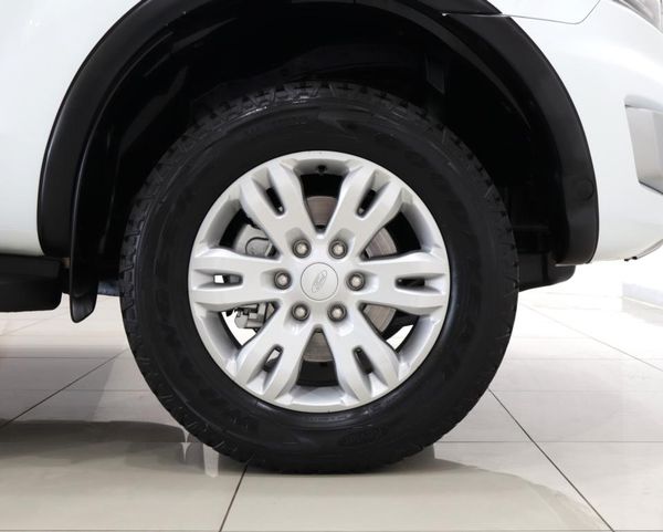 2018-Ford-Everest-22-TDCi-XLT-Auto image:7