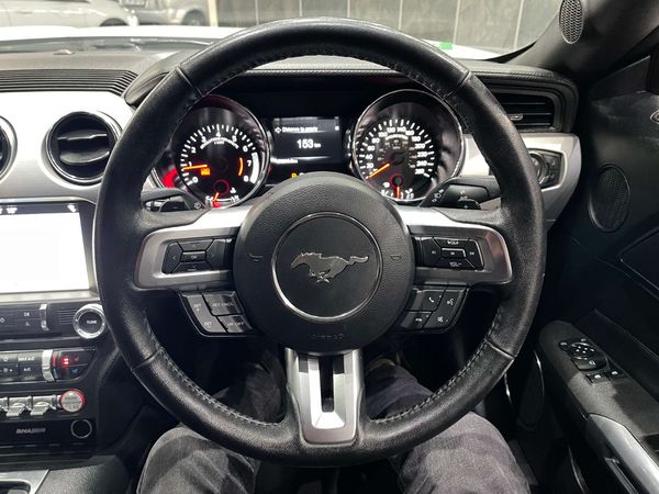 2018-Ford-Mustang-50-GT-Auto image:10