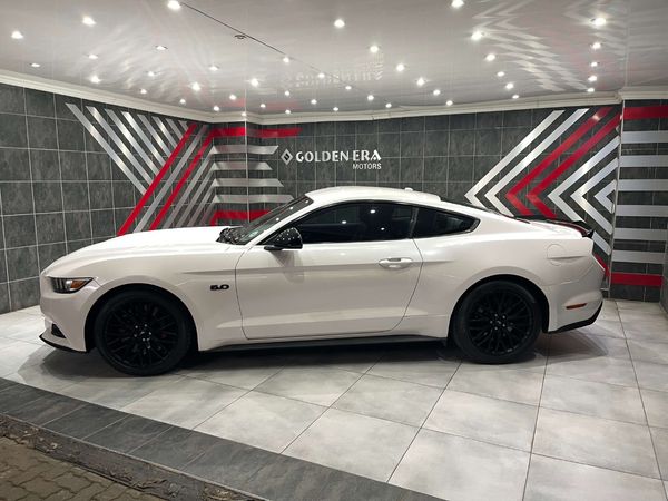 2018-Ford-Mustang-50-GT-Auto image:17