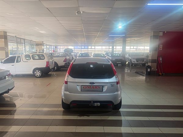 2015-Ford-Figo-14-TDCi-Ambiente image:3