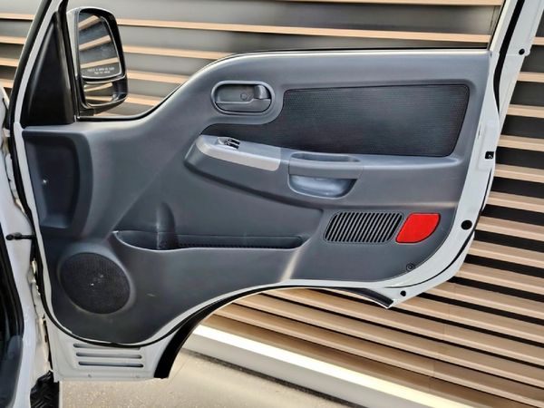 2022-Kia-K-Series-Pick-Up-K-2700-Workhorse-Single-Cab image:6
