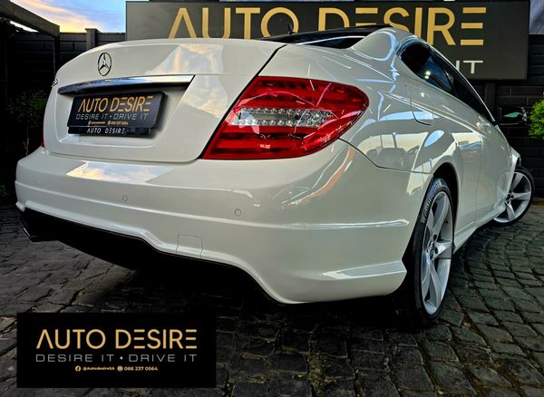 2016-Mercedes-Benz-C-Class-Edition-C image:17