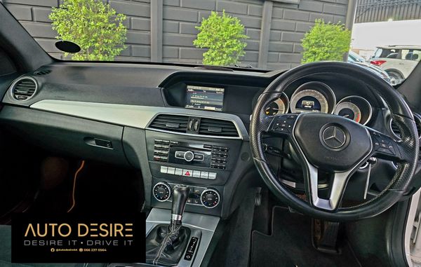 2016-Mercedes-Benz-C-Class-Edition-C image:22