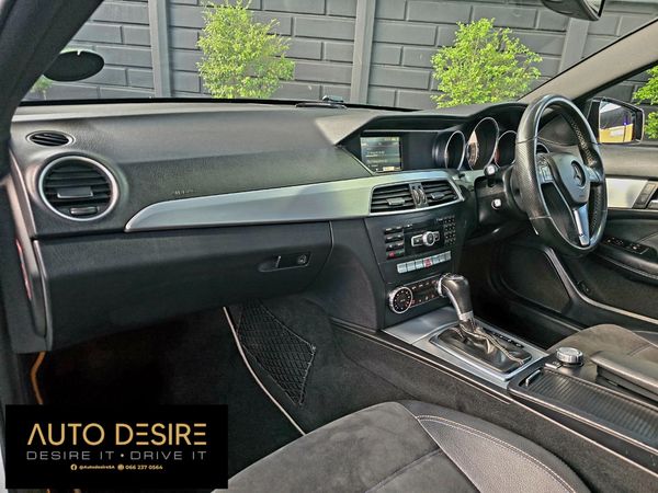 2016-Mercedes-Benz-C-Class-Edition-C image:26