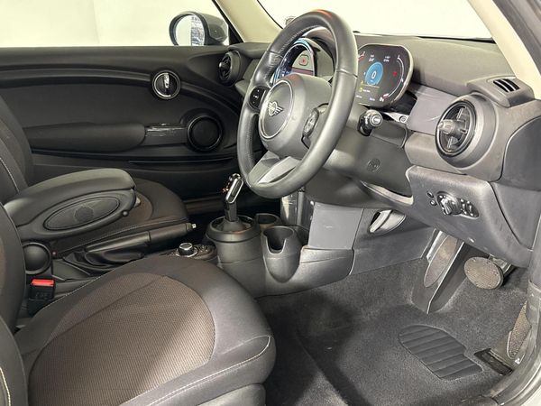 2022-MINI-Hatch-One-15T-Auto image:8