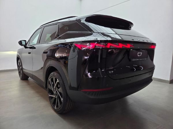 2026-Omoda-C7-15T-SHS-DHT-Phev image:4