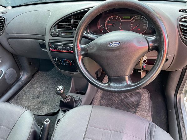2010-Ford-Bantam-16i-XLT image:17