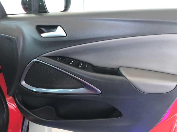2019-Opel-Crossland-X-12T-Cosmo-Auto image:15