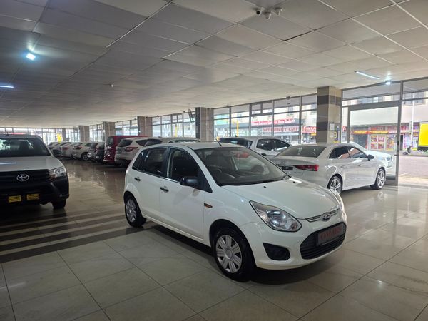 2015-Ford-Figo-14-TDCi-Ambiente image:1