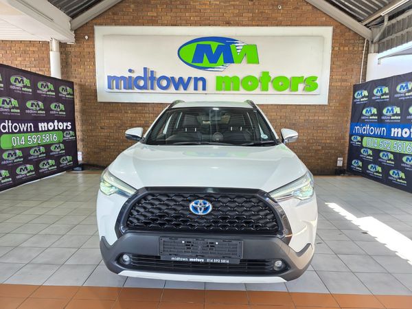2023-Toyota-Corolla-Cross-18-XS-Hybrid image:4