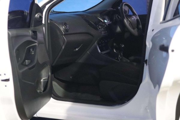 2020-Ford-Figo-15Ti-VCT-Ambiente-5-dr image:9