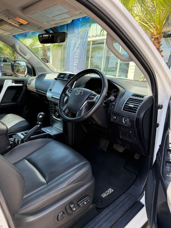 2023-Toyota-Land-Cruiser-Prado-28-GD-VX-Auto image:17