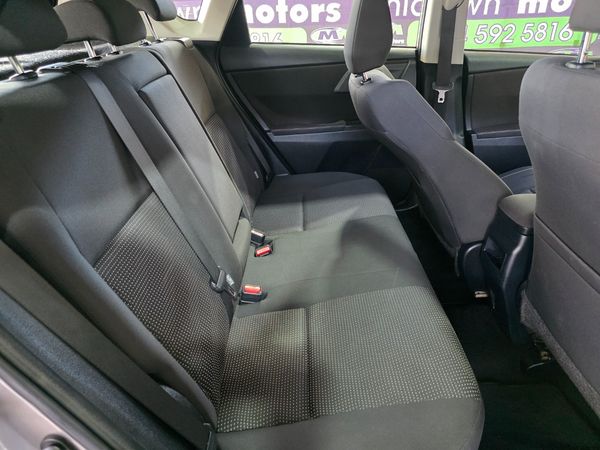 2015-Toyota-Auris-16-XI image:9