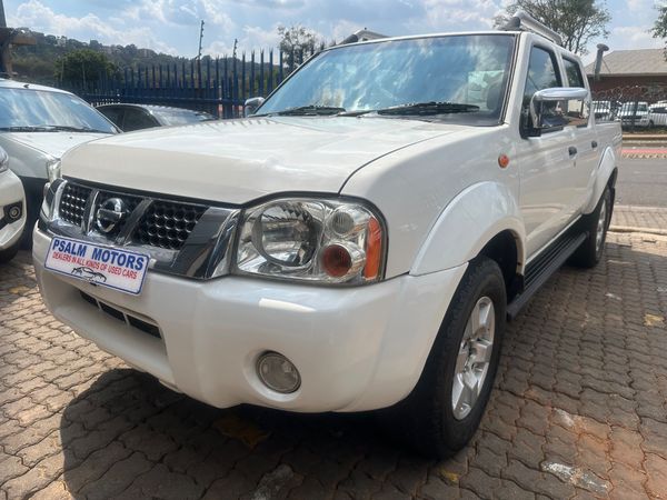 2019-Nissan-NP300-24i-Double-Cab image:1