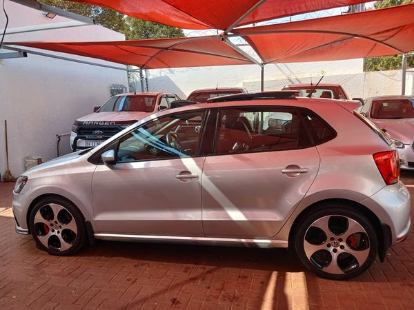 2014-Volkswagen-Polo-GTI-14-TSI-Auto image:6