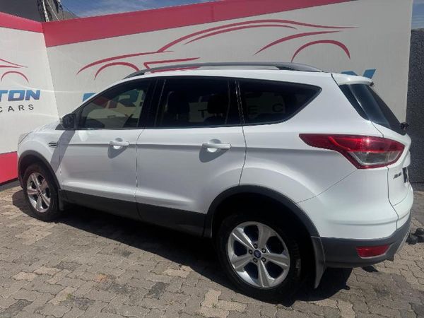 2013-Ford-Kuga-16-EcoBoost-Ambiente image:4