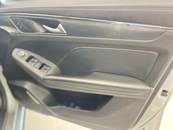 2022-Haval-Jolion-15T-Super-Luxury-Auto image:3
