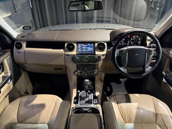 2012-Land-Rover-Discovery-4-30-TD-SD-V6-HSE image:15