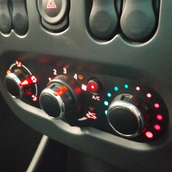 2023-Nissan-NP200-16-AC-Safety-Pack image:9