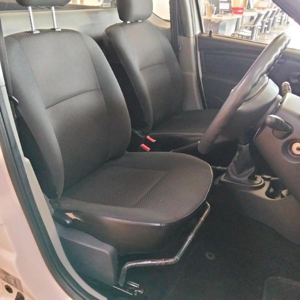 2023-Nissan-NP200-16-AC-Safety-Pack image:5