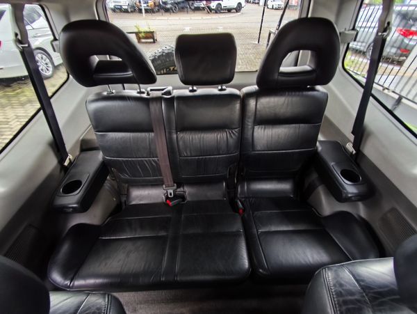 2001-Mitsubishi-Pajero-3200-DI-D-3-dr image:11