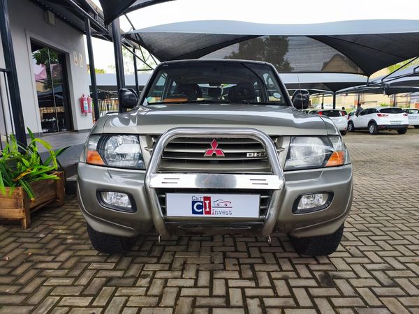 2001-Mitsubishi-Pajero-3200-DI-D-3-dr image:13