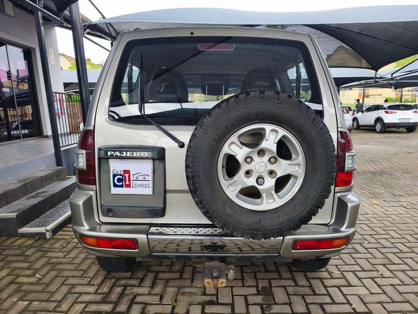 2001-Mitsubishi-Pajero-3200-DI-D-3-dr image:6