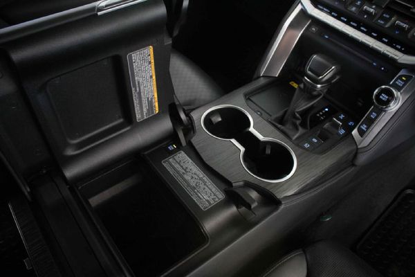 2022-Toyota-Land-Cruiser-300-V6-35-T-GR-S image:15