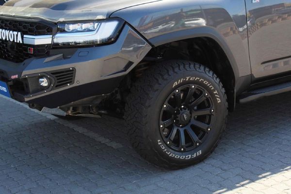 2022-Toyota-Land-Cruiser-300-V6-35-T-GR-S image:4
