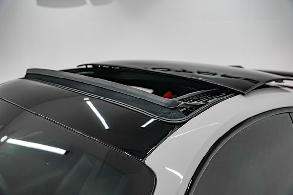 2024-Porsche-911-Carrera-4Gts-Coupe image:19