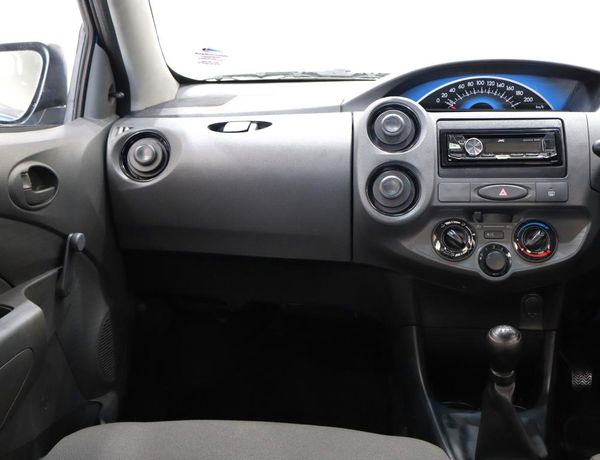 2016-Toyota-Etios-15-Xi-5-dr image:11