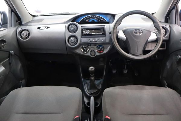 2016-Toyota-Etios-15-Xi-5-dr image:13