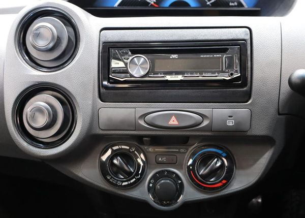 2016-Toyota-Etios-15-Xi-5-dr image:14